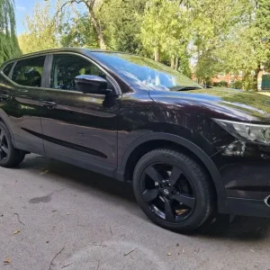 Nissan Qashqai 2015 1.5 Diesel Manual 5-door - Image 2