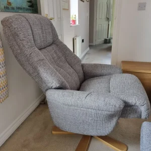 Swivel chair with footstool - Image 3