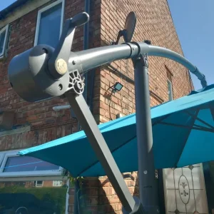 Large cantilevered parasol and weights - Image 3