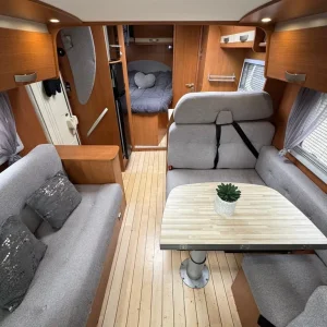 Pilote Adventura P716 Rear Fixed Bed 6 Berth End Washroom - Image 4