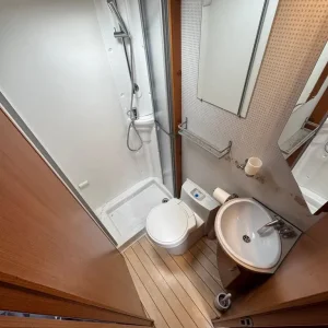 Pilote Adventura P716 Rear Fixed Bed 6 Berth End Washroom - Image 6
