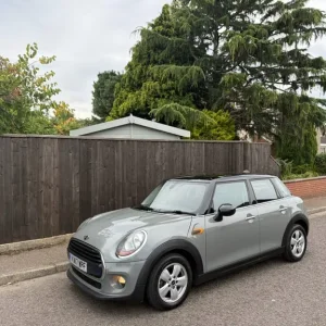 2017 MINI Hatch 1.5 Cooper D 5-door Diesel Manual - Image 8