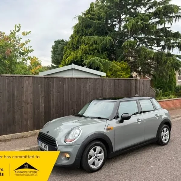 2017 MINI Hatch 1.5 Cooper D 5-door Diesel Manual