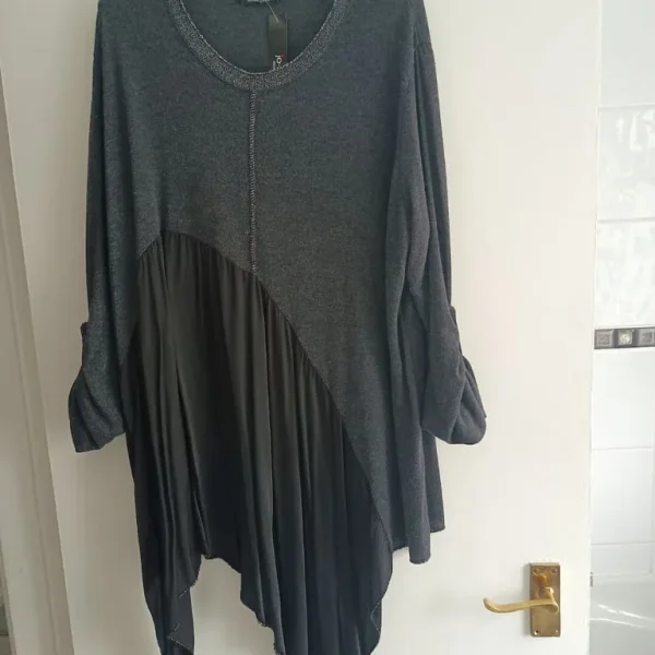 Womens top size 16