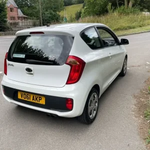 2011 Kia Picanto 1.0 1.3L 3-door Hatchback Petrol Manual - Image 3
