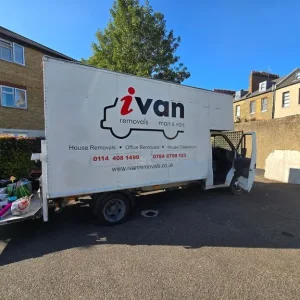 2004 Ford Transit 2402cc Manual with Tail Lift - Image 3