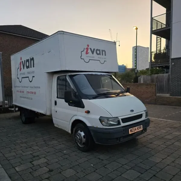 2004 Ford Transit 2402cc Manual with Tail Lift