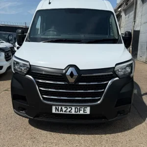 2022 Renault Master LM35dCi 135 Business+ Medium Roof Van - Image 2