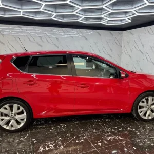 2016 Nissan Pulsar Tekna 1.2 Petrol Manual Hatchback - Image 3