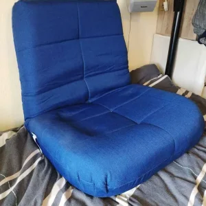 Gaming chair cushioned, not much used, adjustable back - Image 2