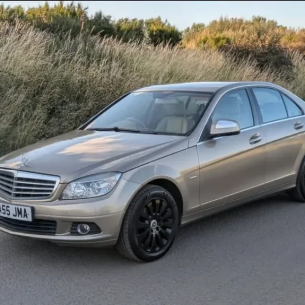 Mercedes-Benz C-Class Saloon 2.2 Diesel Auto