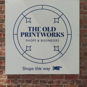 Shop in Swindon, England - Image 2