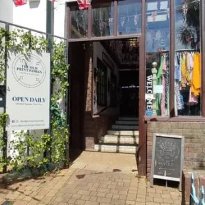 Shop in Swindon, England - Image 3