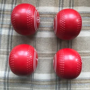 Aero Groove 3H WB31 dimple grip. Red white Feather motif - Image 3