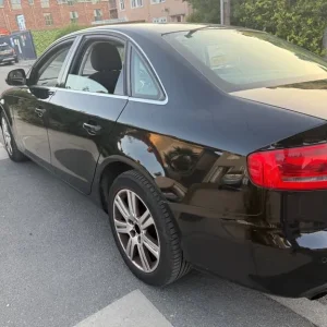 Audi A4 2009 manual 4-door saloon - Image 3