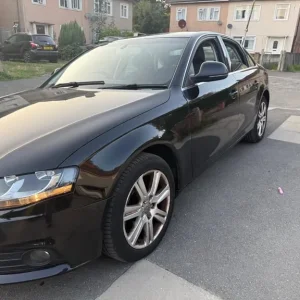 Audi A4 2009 manual 4-door saloon - Image 4