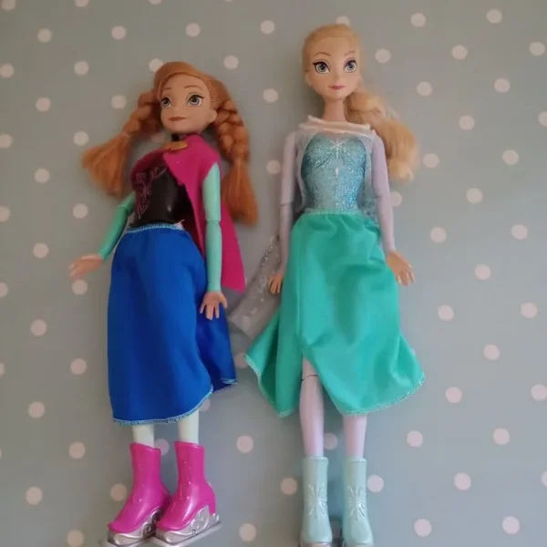 Frozen dolls
