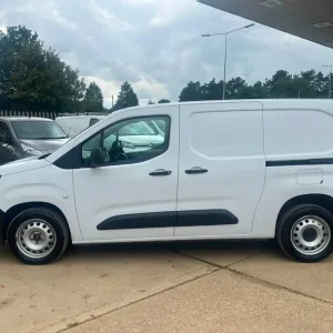 2024 Citroen Berlingo 1.5 BlueHDi 950 Enterprise Edition XL Panel Van - Image 5