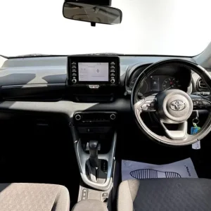 2021 Toyota Yaris VVT-i Hybrid Hatchback Automatic - Image 8