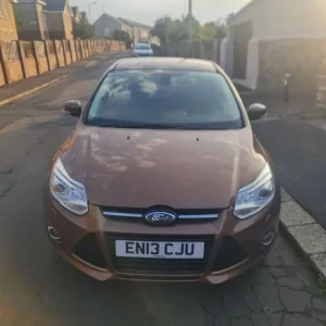 Ford Focus Hatchback 2013 Manual 5-door - Image 2