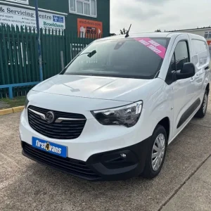 2021 Vauxhall Combo 1.5 Turbo D Auto Panel Van - Image 4