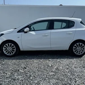 2018 Vauxhall Corsa 1.4i ecoTEC SE Nav Hatchback 5dr Petrol Manual - Image 4