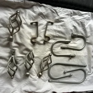 Curtain pole and attachments - Image 5
