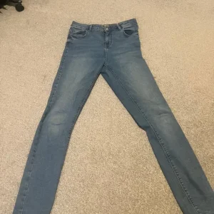Ladies jeans – 10 pairs mix of styles - Image 2