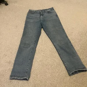 Ladies jeans – 10 pairs mix of styles - Image 6