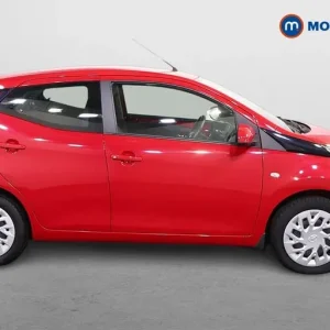 2020 Toyota Aygo 1.0 VVT-i X-Play 5-door Hatchback Petrol Manual - Image 8