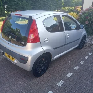 Peugeot 107 2009 hatchback manual 5-door - Image 8