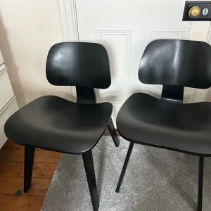 Bent plywood Eames-style dining chairs - Image 2