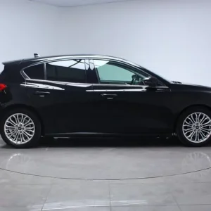 2021 Ford Focus Titanium X 1.5 EcoBlue Diesel Hatchback - Image 4