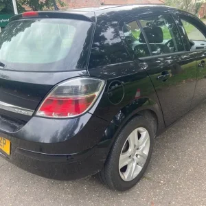 2010 Vauxhall Astra 1.7 CDTI ECOFLEX - Image 6