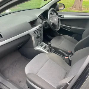 2010 Vauxhall Astra 1.7 CDTI ECOFLEX - Image 7