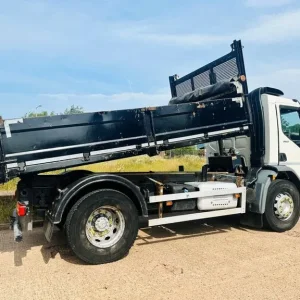 2018 DAF LF 260 18 Ton Double Dropside Tipper - Image 3