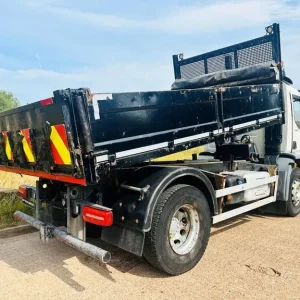 2018 DAF LF 260 18 Ton Double Dropside Tipper - Image 4