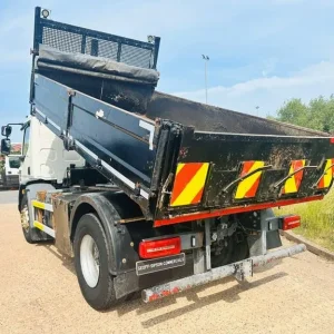 2018 DAF LF 260 18 Ton Double Dropside Tipper - Image 5