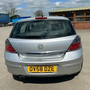 2008 Vauxhall Astra 1.9 CDTi SXi Hatchback - Image 5