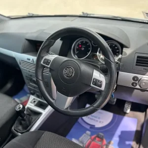 2008 Vauxhall Astra 1.9 CDTi SXi Hatchback - Image 7