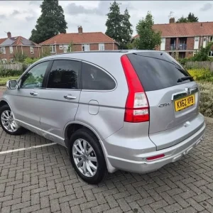 2012 Honda CR-V Estate - Image 2