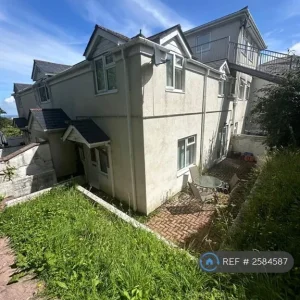 2 bedroom flat in Feadon Lane, Portreath - Image 2