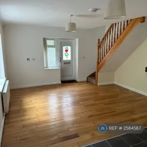 2 bedroom flat in Feadon Lane, Portreath - Image 3