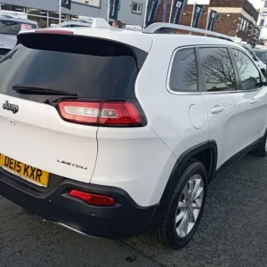 2015 Jeep Cherokee 2.0 M-JET LIMITED 5-door Diesel Estate - Image 2