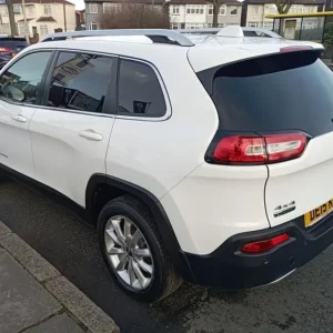 2015 Jeep Cherokee 2.0 M-JET LIMITED 5-door Diesel Estate - Image 8