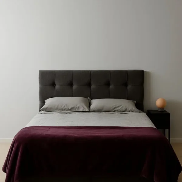 King Size Bed with Floor Standing Headboard and 4 Pull-Out Drawers