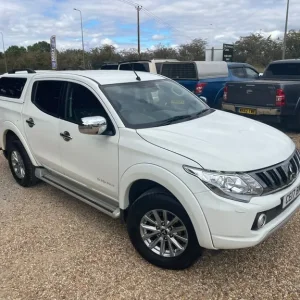 2017 Mitsubishi L200 DI-D 4WD Barbarian DCB Diesel - Image 2