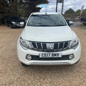 2017 Mitsubishi L200 DI-D 4WD Barbarian DCB Diesel - Image 3