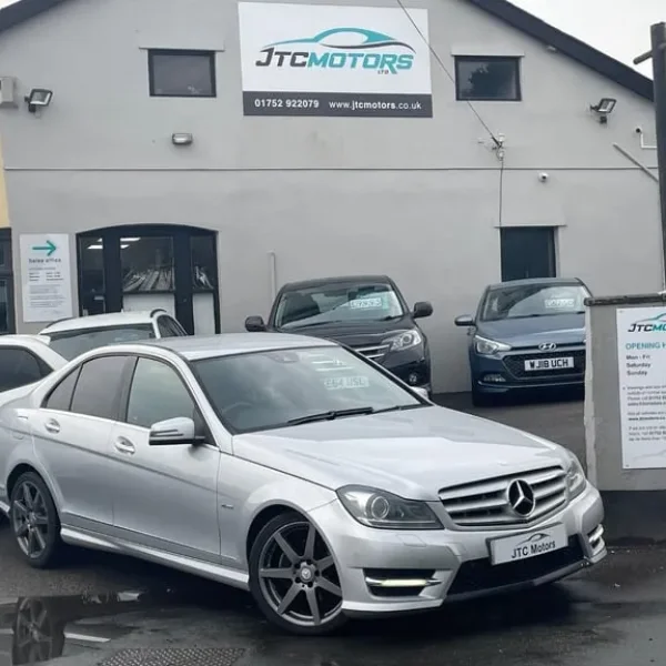 2011 Mercedes-Benz C250 CDI BlueEfficiency Sport Edition 4-door Auto, silver