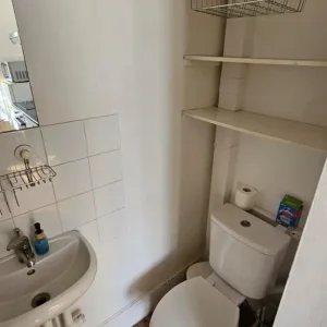 LARGE STUDIO APARTMENT - Image 3